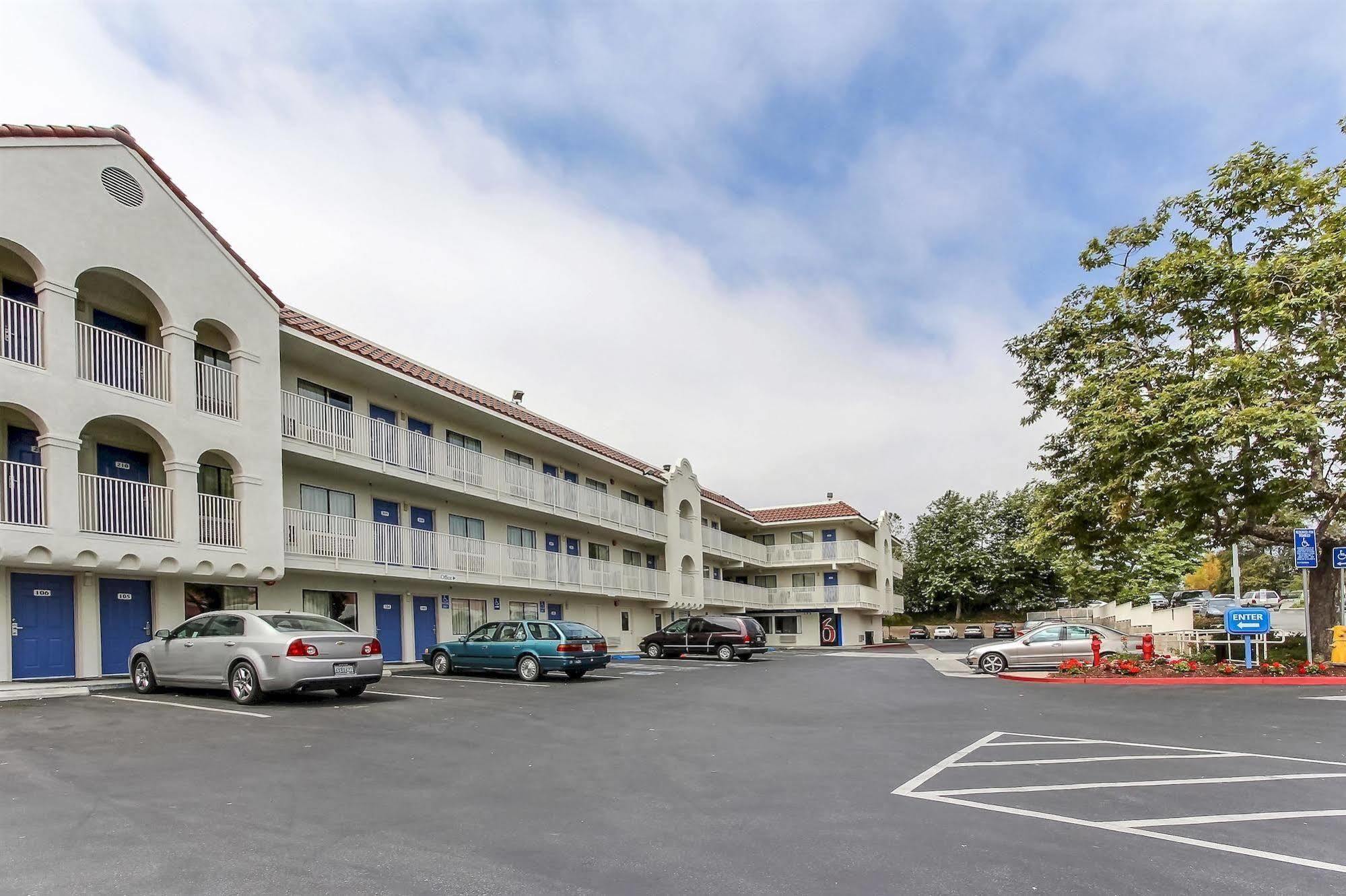 Motel 6-Watsonville, Ca - Monterey Area Εξωτερικό φωτογραφία