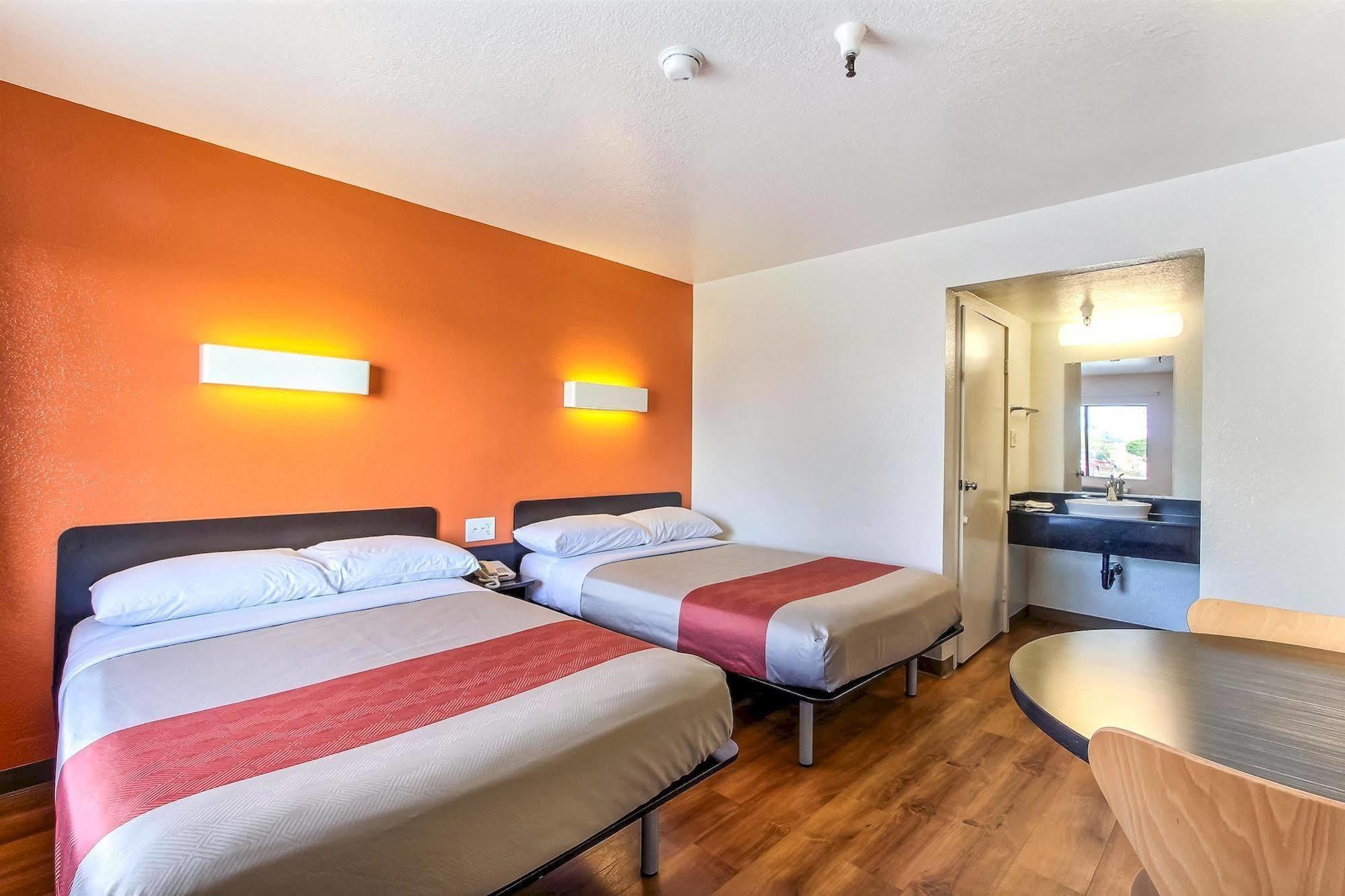 Motel 6-Watsonville, Ca - Monterey Area Εξωτερικό φωτογραφία