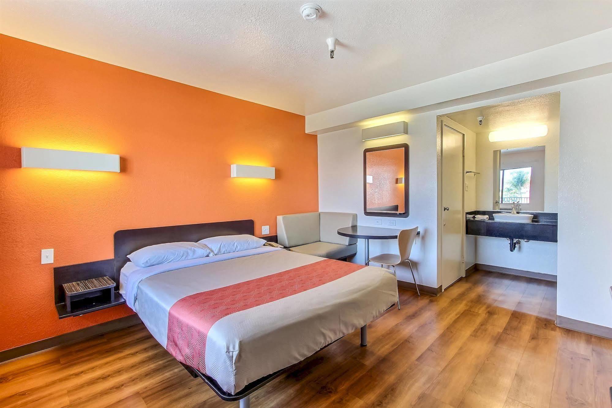 Motel 6-Watsonville, Ca - Monterey Area Εξωτερικό φωτογραφία